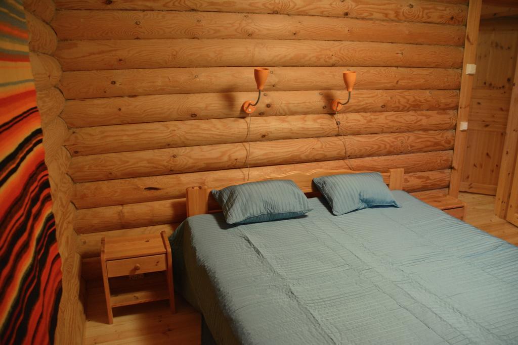 Lomapesae Cottages Pertunmaa Room photo