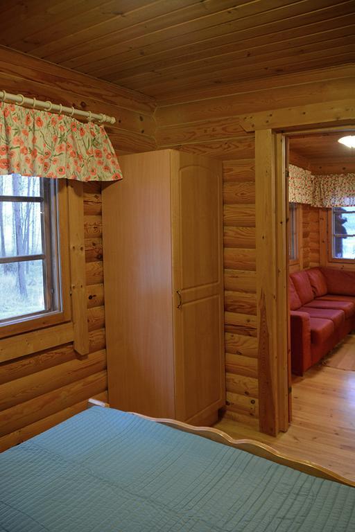 Lomapesae Cottages Pertunmaa Room photo